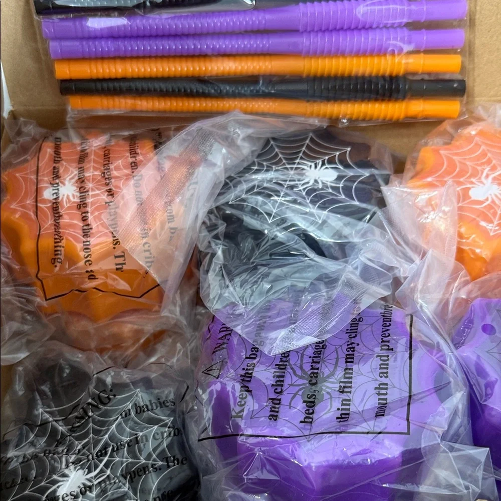 Cups with Straws 10 oz (11 pack)